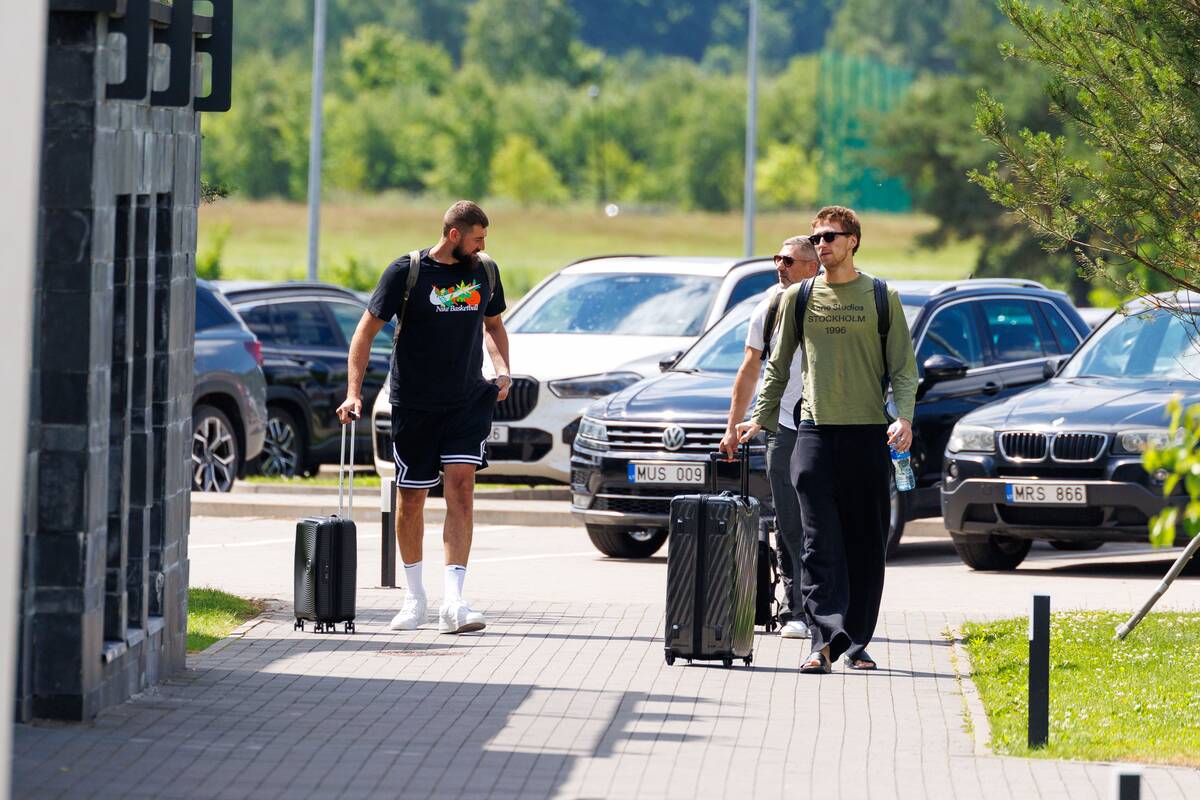 Lietuvos vyrų krepšinio rinktinė atvyko į stovyklą Birštone