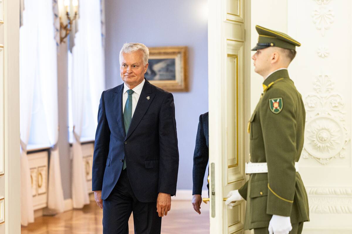 Prezidentas įteikė valstybinį apdovanojimą  Paului Richardui Gallagheriui