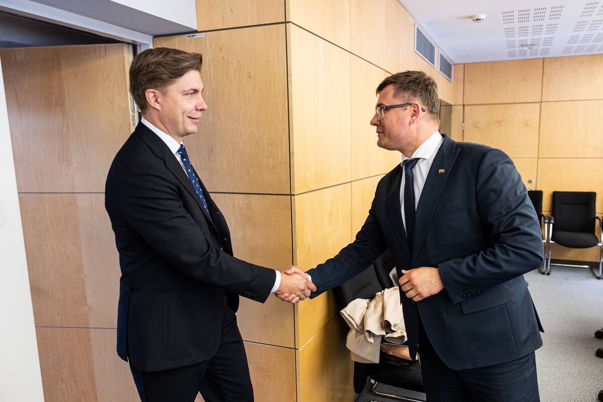 
<span>Kasčiūnas atskleidė, kas kelia nerimą po susitikimo su Sinkevičiumi</span>
