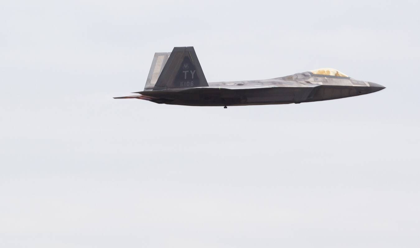 
<span>NATO naikintuvai keturis kartus kilo atpažinti ir lydėti Rusijos orlaivių</span>
