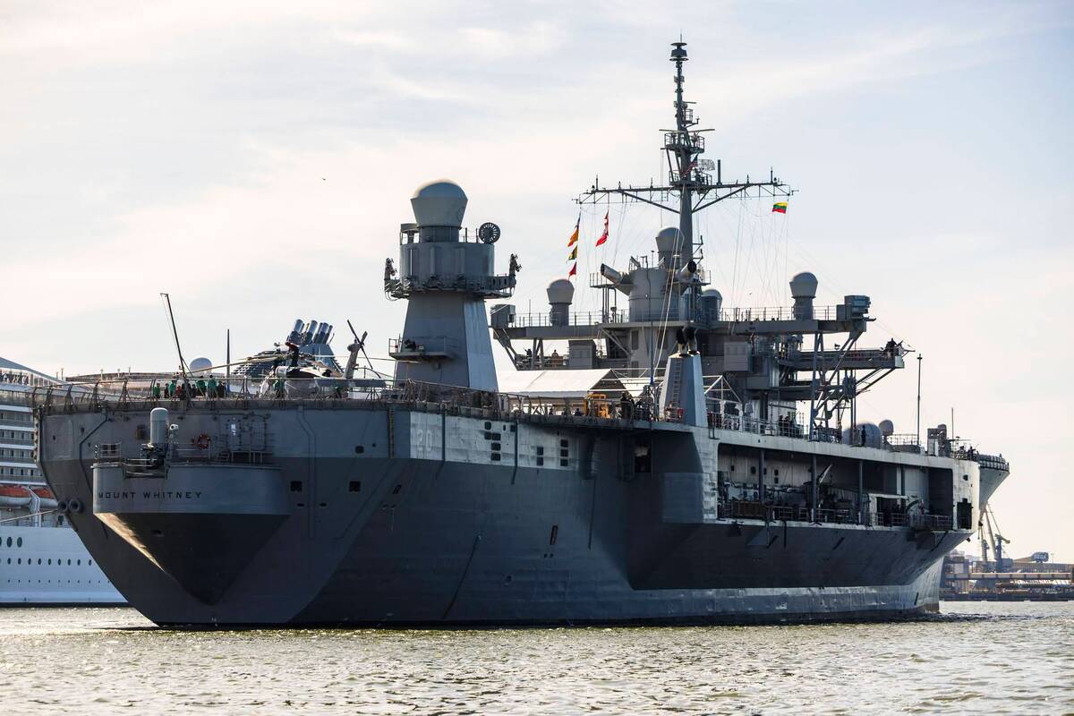 Į Klaipėdos uostą atplaukė JAV karinio jūrų laivyno laivas „USS Mount Whitney“