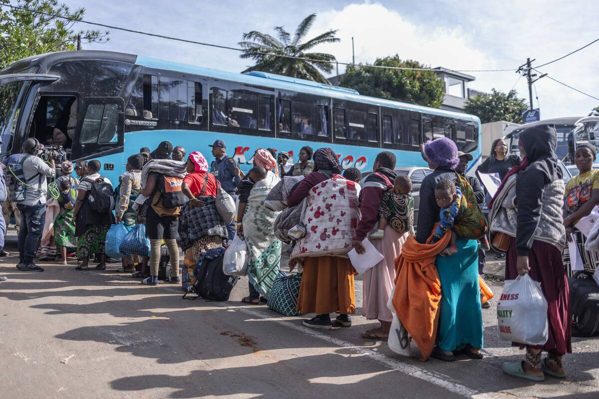 
<span>Pietų Afrika deportavo beveik tris tūkstančius migrantų</span>
