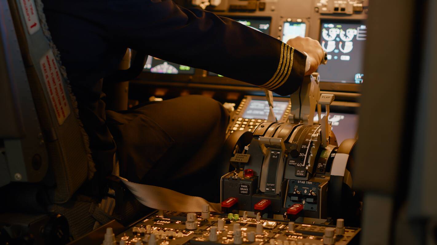 
<span>Pilotas septyniolika metų skraidė su padirbta licencija</span>
