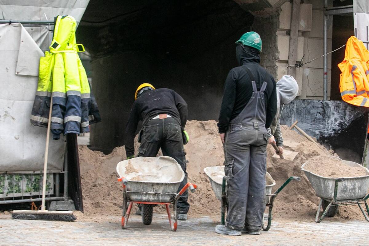 
<span>Seime liko paskutinis balsavimas dėl išmokų iš užsienio pritrauktiems darbuotojams</span>
