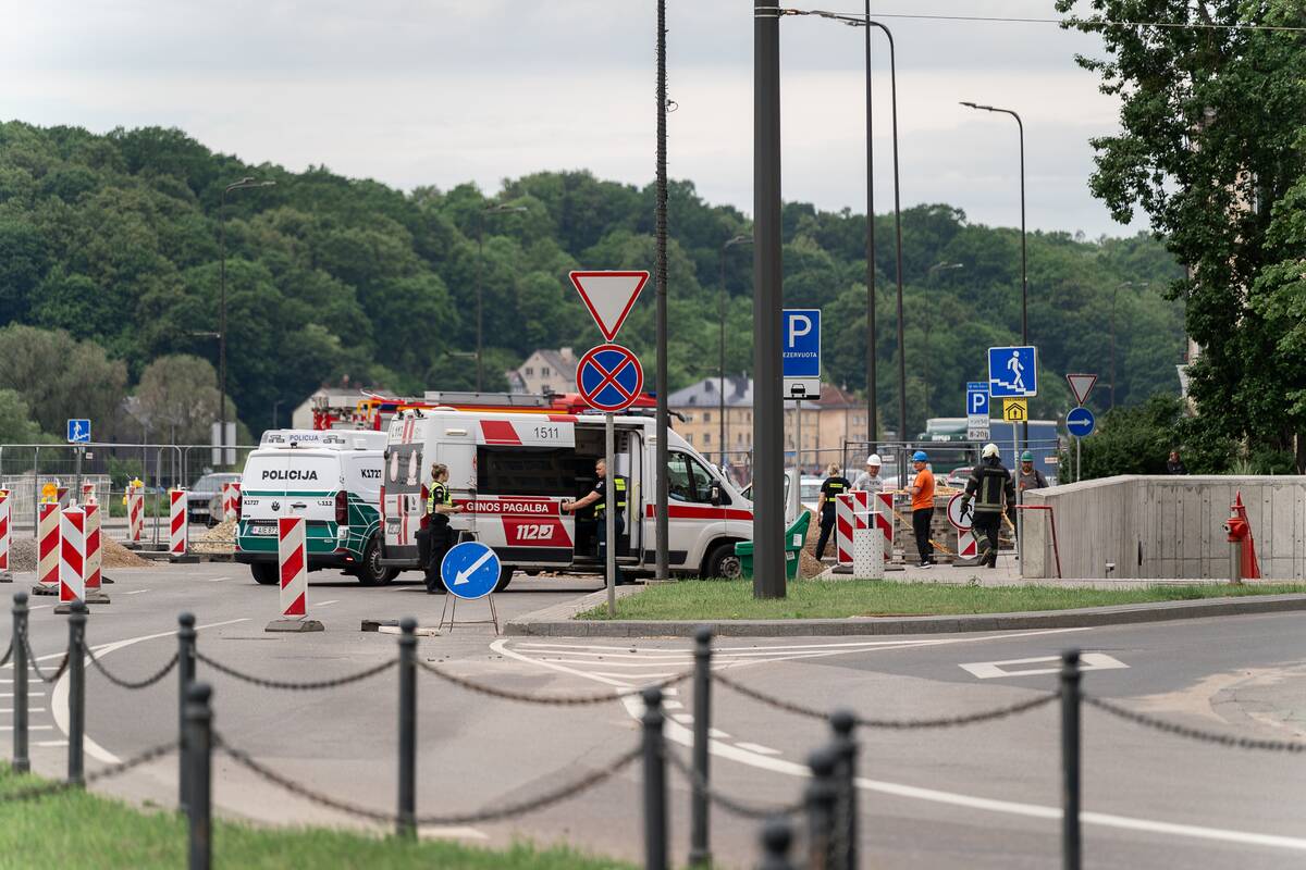 Miesto centre užsidegė kelininkų generatorius