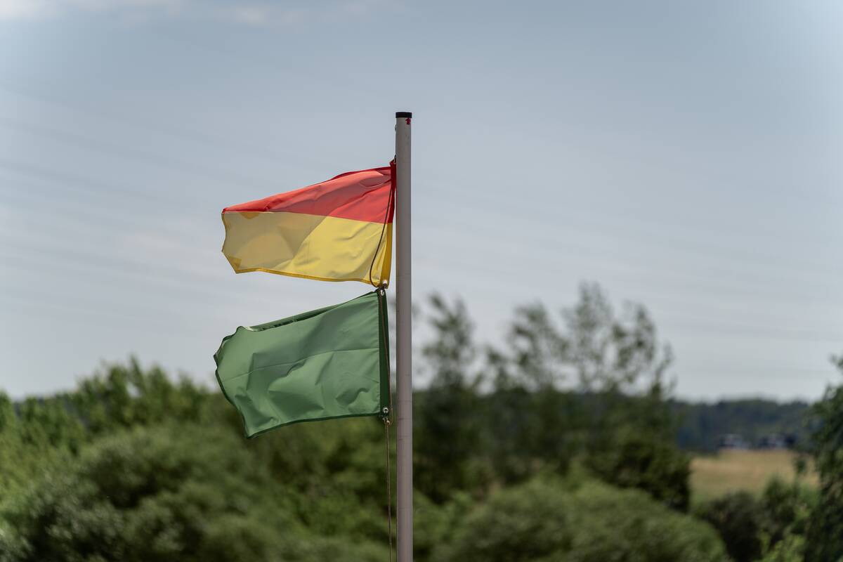 Karštis ištuštino gatves, bet užpildė Kauno paplūdimius