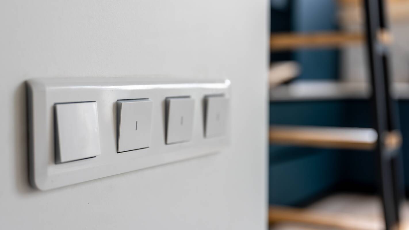 
<span>Seimas dėl elektros sutarčių su pažeidžiamais vartotojais nutraukimo spręs kitą savaitę</span>
