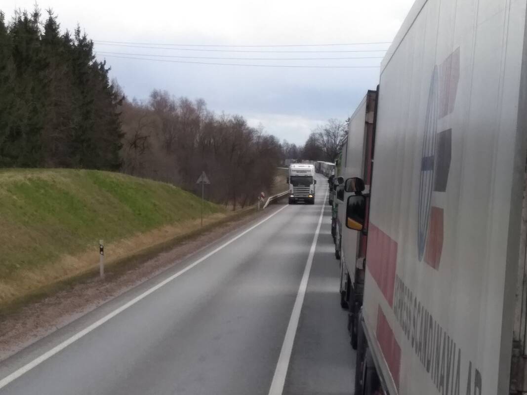 
<span>Seimo nariai siūlo grąžinti dalį sumokėto akcizo už kurą</span>
