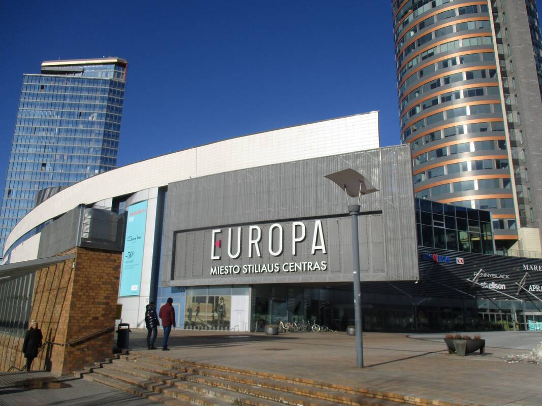 
<span>Žiniasklaida: suveikus signalizacijai iš PC „Europa“ buvo evakuoti žmonės</span>
