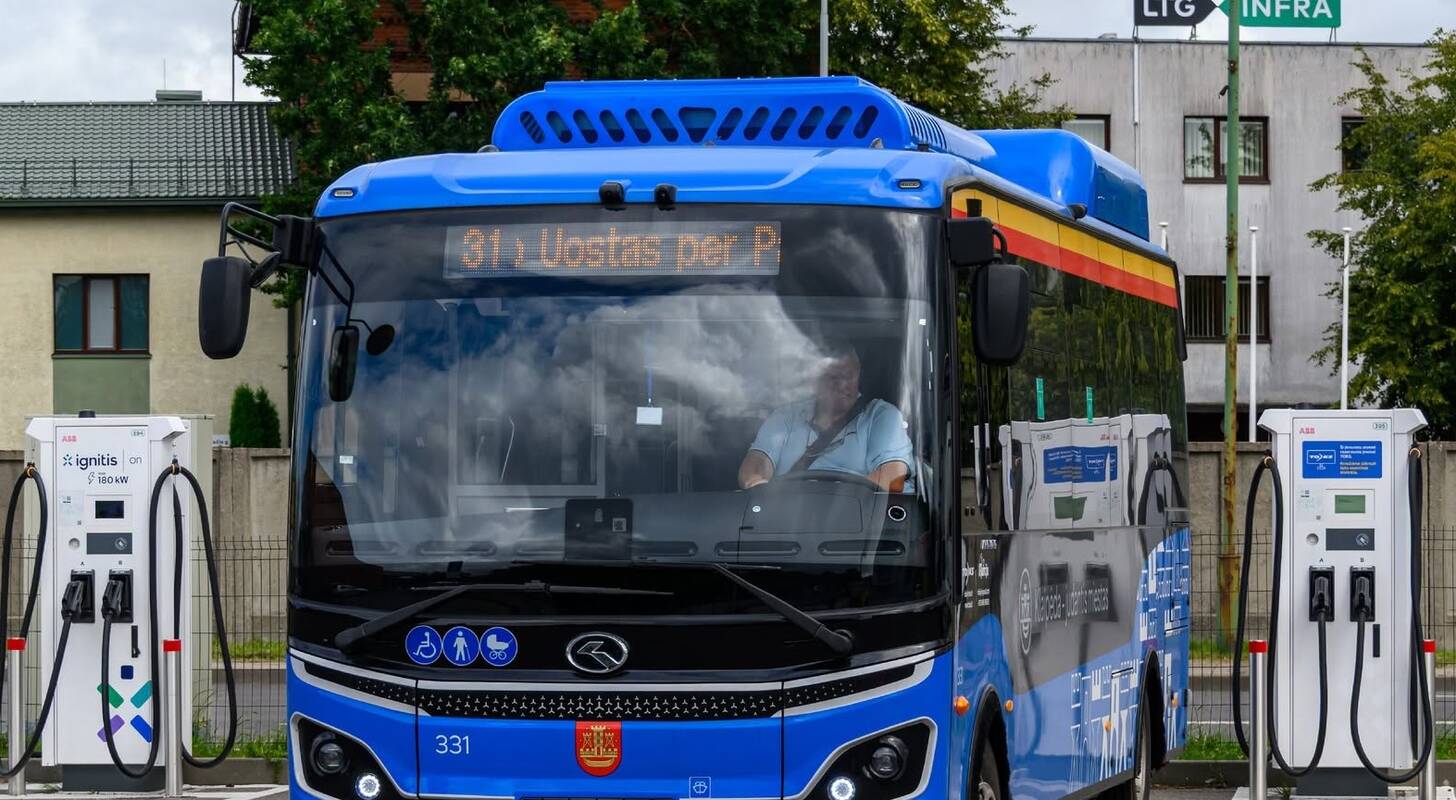 Skirtumas: Lietuvoje jau kursuoja beveik 700 elektrinių autobusų, o norvegai planuoja, kad šiemet jų vien keleivių vežimo parke bus per 2,5 tūkst. tokių transporto priemonių.