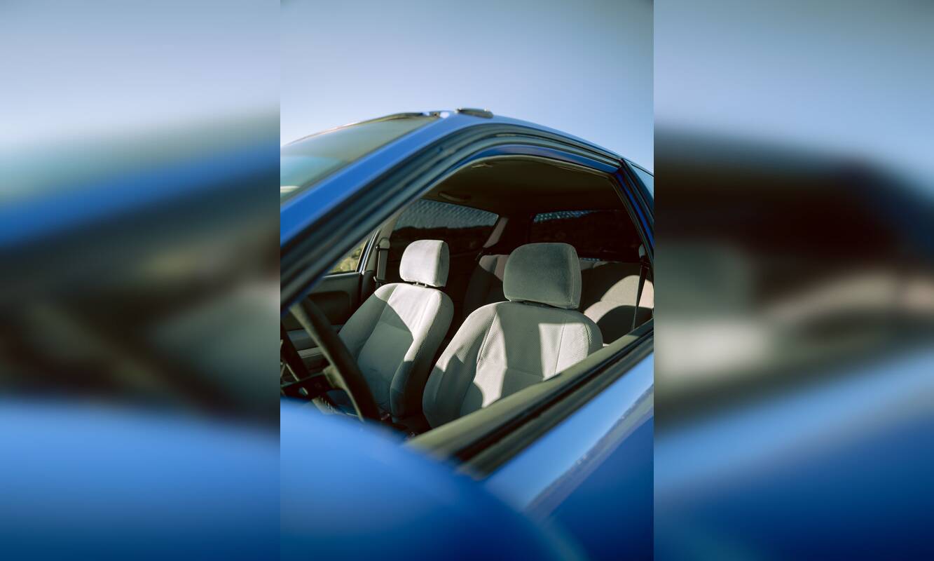 Pilietiškumas: ilgapirščiai jau ieško neuždarytų automobilių langų.