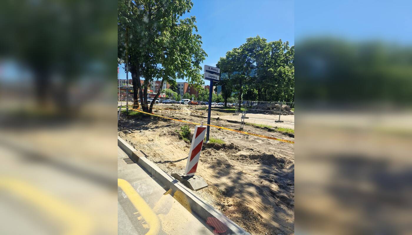 Startas: pradėtas nuovažos įrengimas Herkaus Manto ir P. Lideikio gatvių sankryžoje.