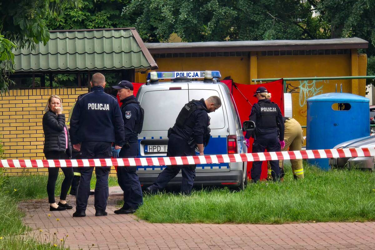 
<span>Tuskas: rusų menininko nužudymas – politinė žmogžudystė</span>
