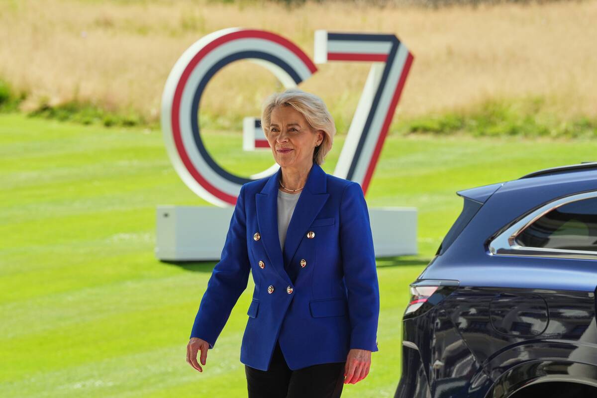 
<span>Von der Leyen reikalauja laisvos laivybos Hormuzo sąsiauryje</span>
