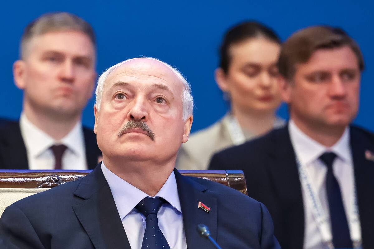 
<span>Lukašenka atsiprašė Zelenskio ir pareiškė, kad Kyjivui derėtų „nusiraminti“</span>

