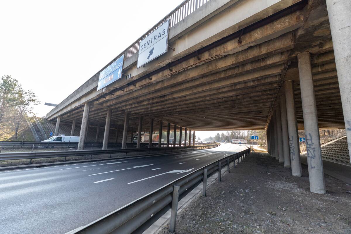 
<span>Vilniuje, ties Gariūnų viaduku, bus ribojamas eismas</span>

