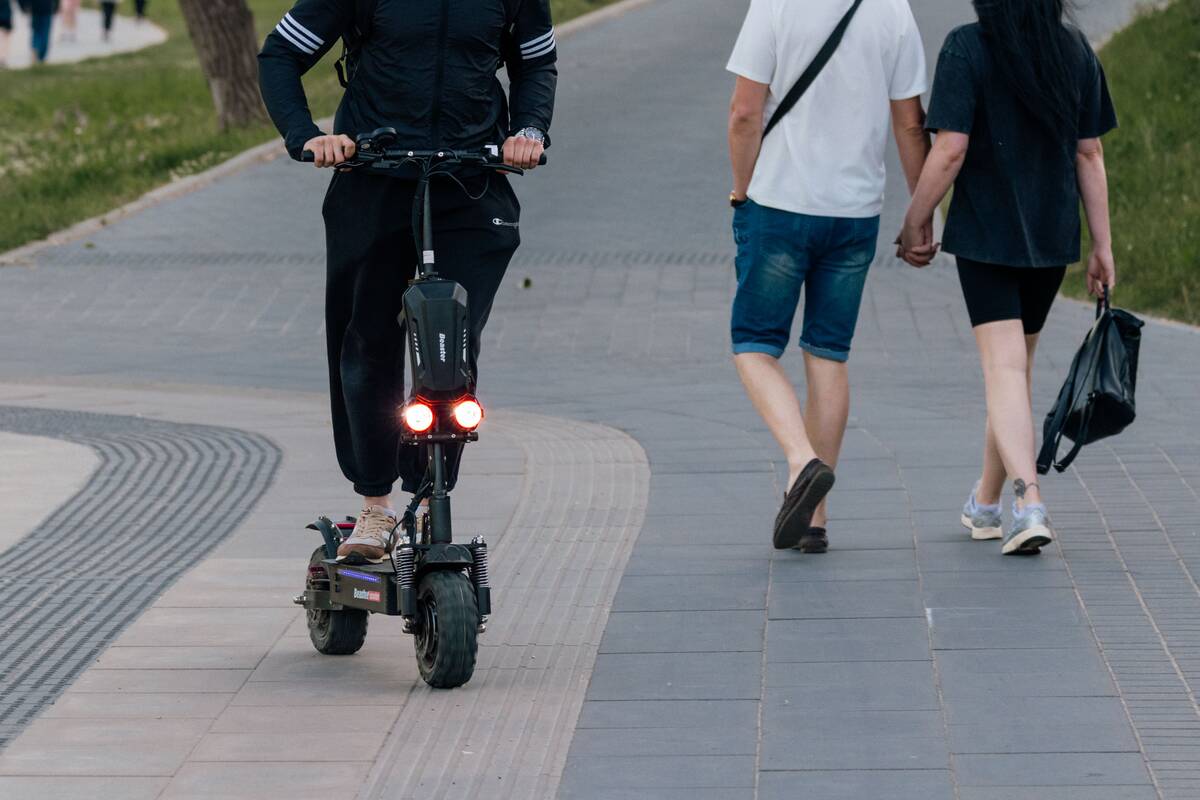 
<span>Paspirtukininkus galės bausti ne tik policininkai?</span>
