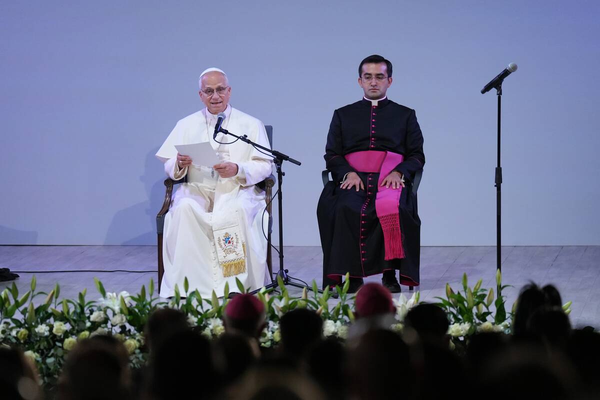 
<span>Barselonoje popiežius kalbėjo apie depresiją ir moterų žudymą</span>

