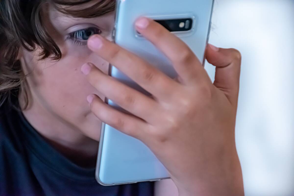 
<span>Lenkijos vyriausybė pritarė sprendimui pradinėse mokyklose uždrausti mobiliuosius telefonus</span>
