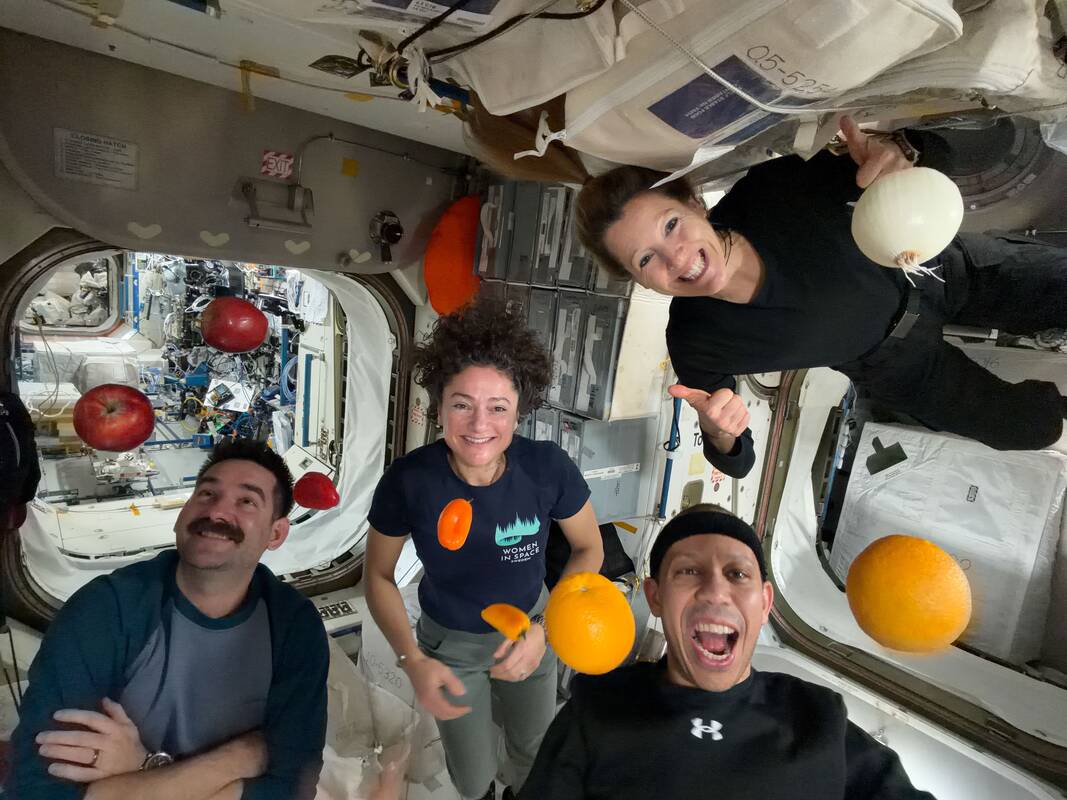
<span>TKS esantiems astronautams nurodyta ruoštis evakuacijai</span>
