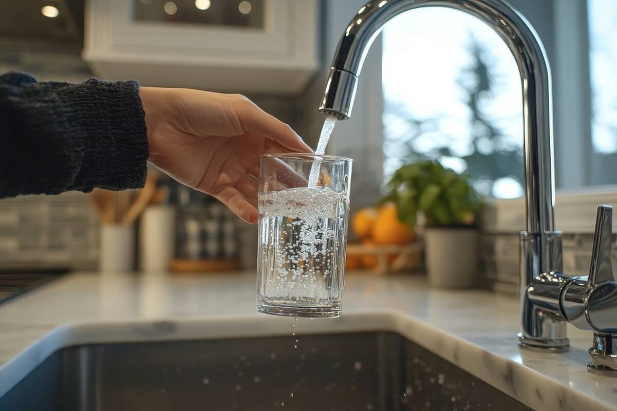 
<span>Rekordiniai karščiai Kaune didina vandens suvartojimą: kreipiasi į gyventojus</span>
