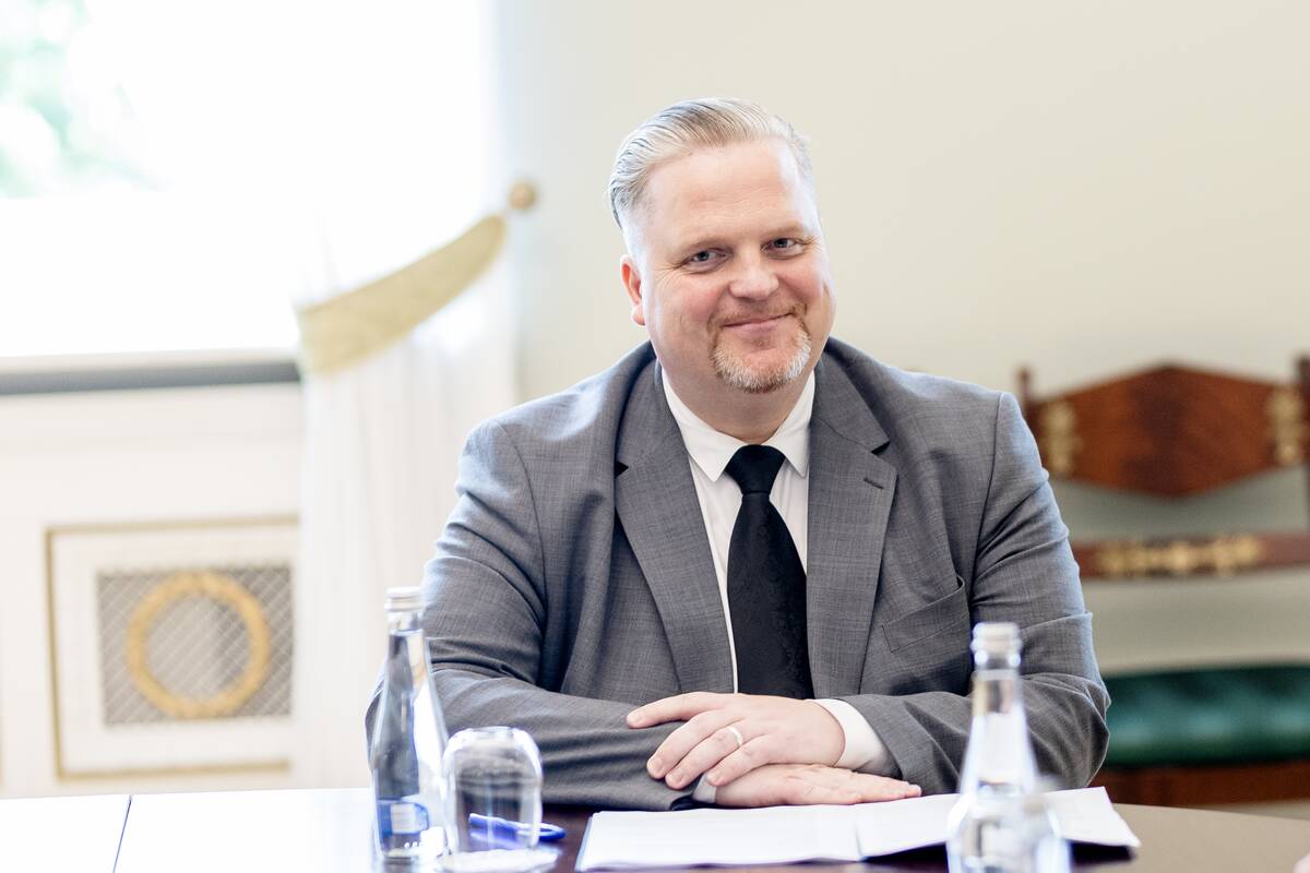 Prezidentas susitiko su kandidatu į finansų ministrus Taurimu Valiu