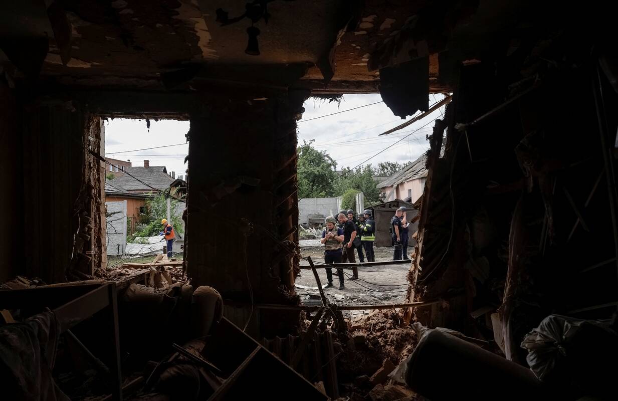 
<span>Ukrainos smūgiai okupuotose teritorijose ir pasienio kaime nusinešė šešias gyvybes</span>
