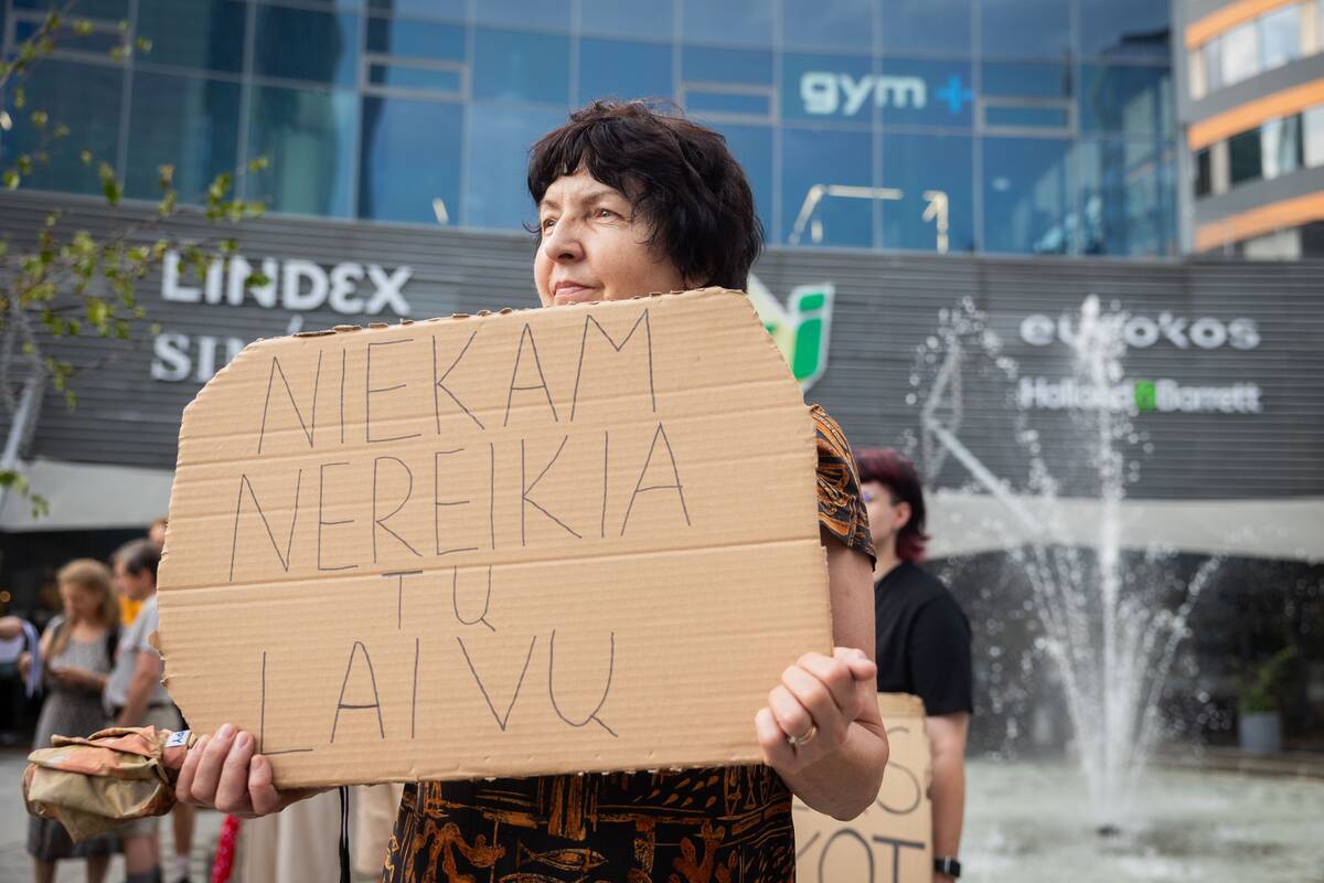 Vilniuje – protestas prieš planuojamą 327 medžių kirtimą ir gamtos niokojimą