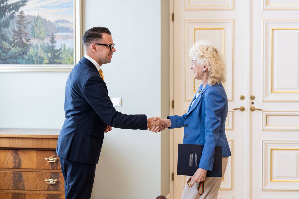 Prezidentas susitiko su kandidatu į kultūros ministrus Luku Alsiu