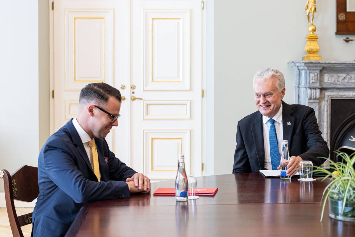 Prezidentas susitiko su kandidatu į kultūros ministrus Luku Alsiu