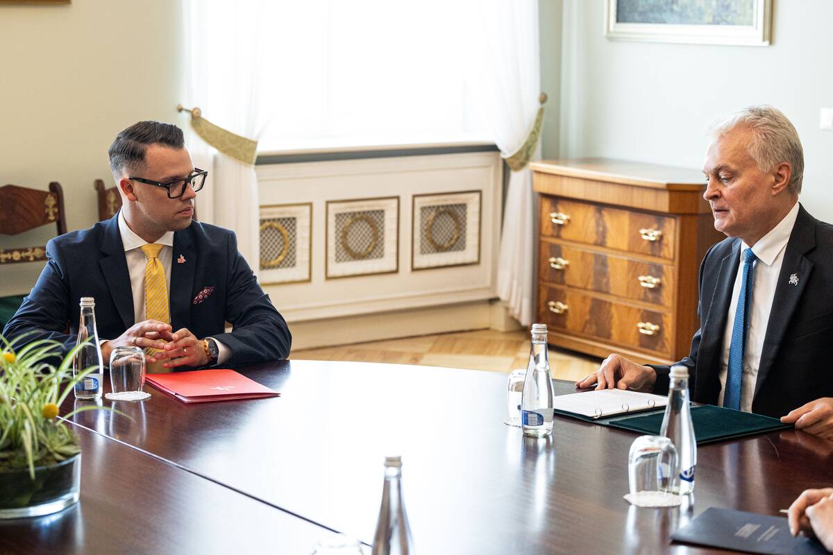 Prezidentas susitiko su kandidatu į kultūros ministrus Luku Alsiu