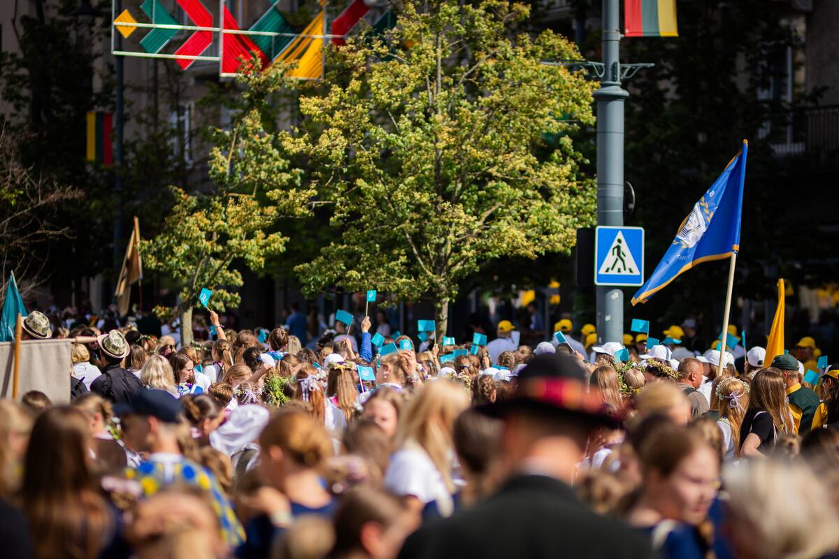 Lietuvos moksleivių dainų šventės eitynės