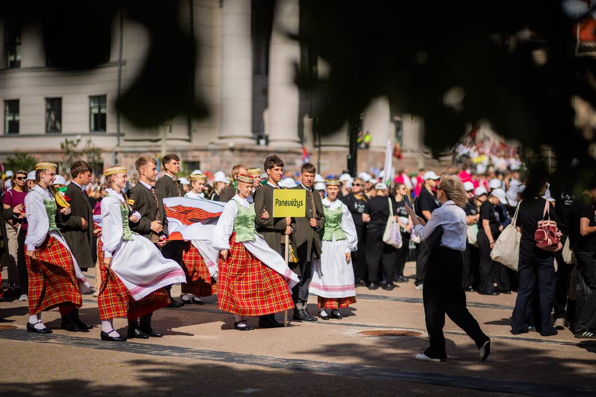 Lietuvos moksleivių dainų šventės eitynės