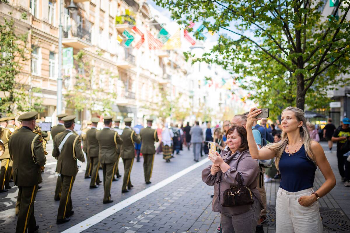 Lietuvos moksleivių dainų šventės eitynės