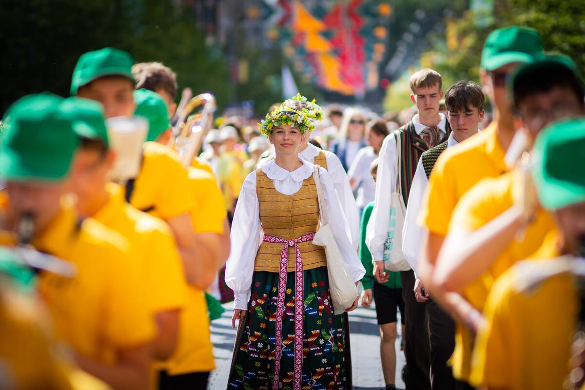 Lietuvos moksleivių dainų šventės eitynės