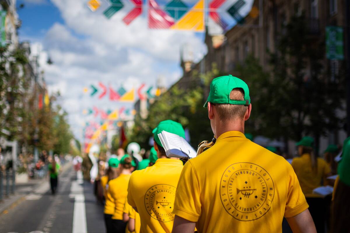 Lietuvos moksleivių dainų šventės eitynės