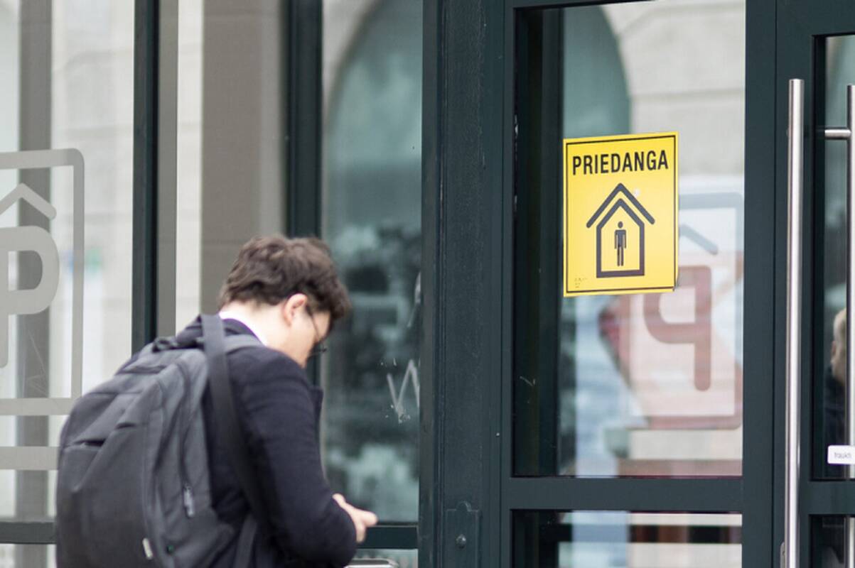 
<span>Vilniaus programėlė „Kovas“ nuo šiol siųs pranešimus ne tik lietuvių, bet ir kitomis kalbomis</span>
