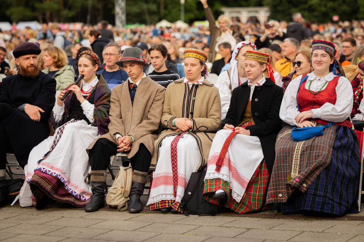 Dainų diena „Laiku. Ratu. Kartu“ Vingio parke