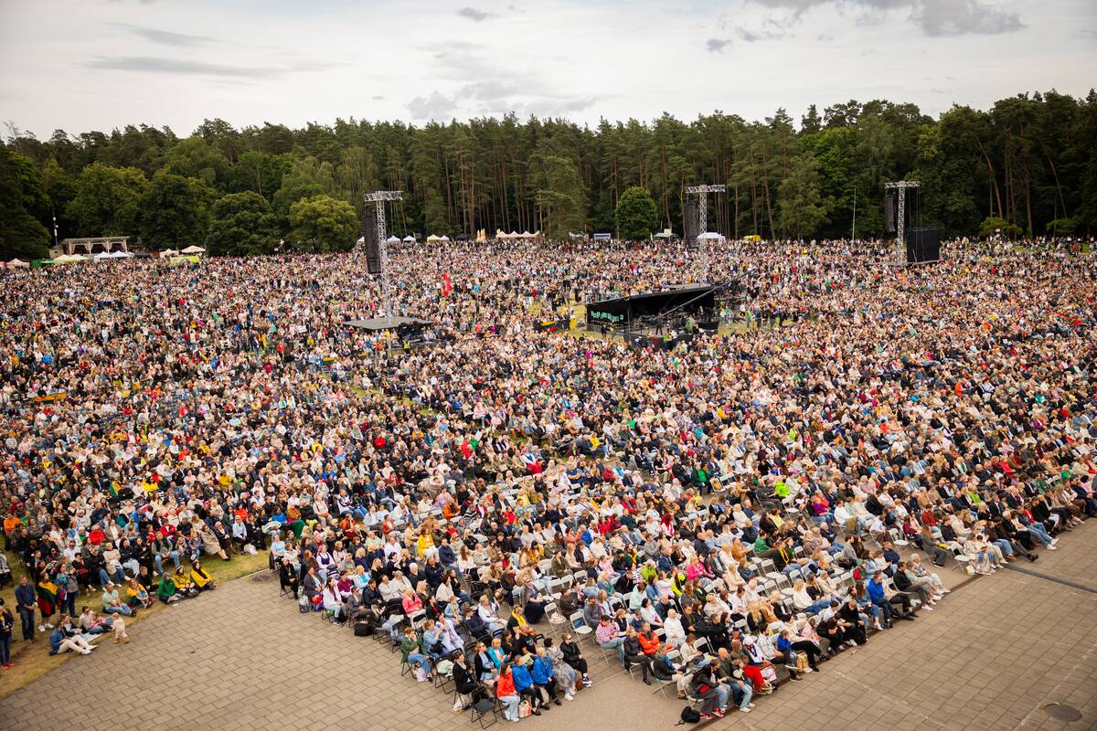 Dainų diena „Laiku. Ratu. Kartu“ Vingio parke