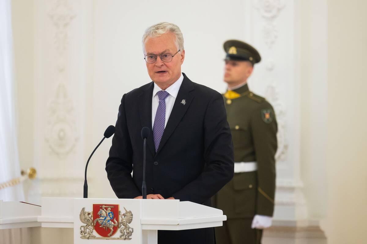 Nausėda suteikė aukštesnius karinius laipsnius dviem Lietuvos karininkams