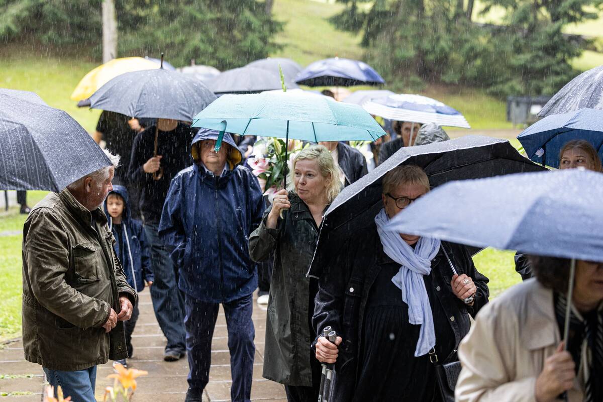 Poetas Aidas Marčėnas išlydėtas į paskutiniąją kelionę