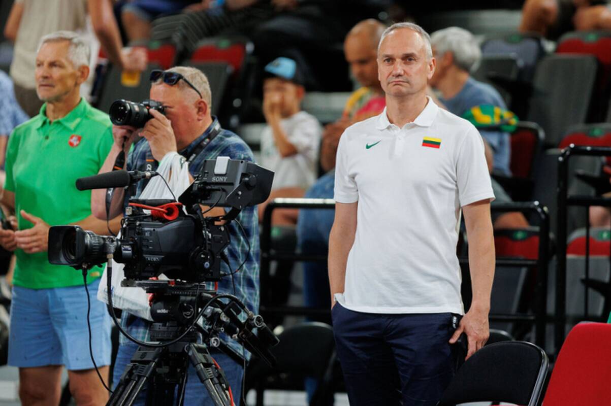 
<span>Asociacijos „Lietuvos krepšinis“ vadovas po Gitano Nausėdos pasisakymo pasikalbėjo „su Prezidentūra“</span>
