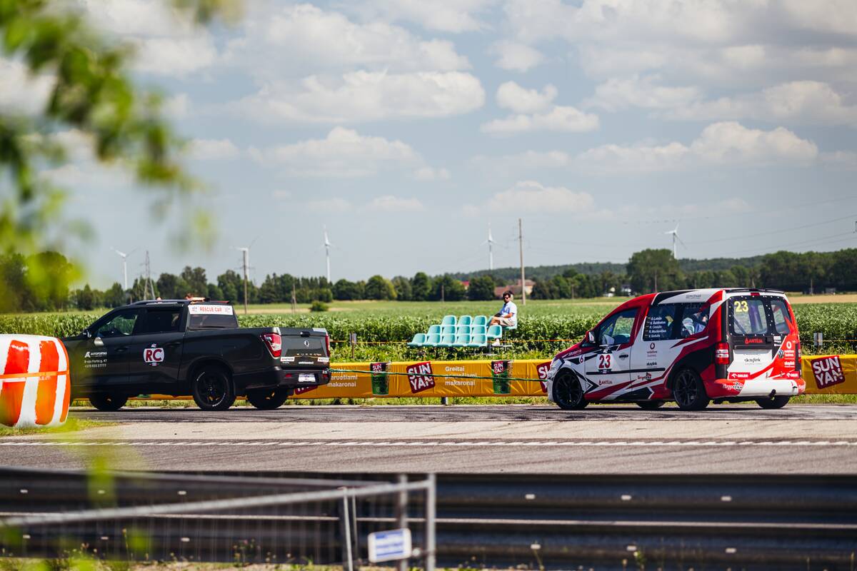 „Aurum 1006 km lenktynių“ trasoje įsibėgėjo kvalifikacijos važiavimai