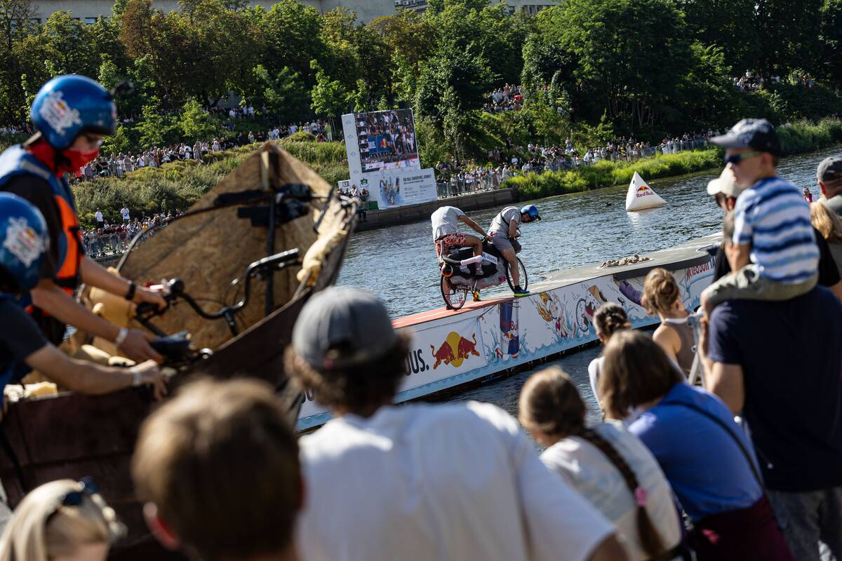 „Red Bull Tandemynės“