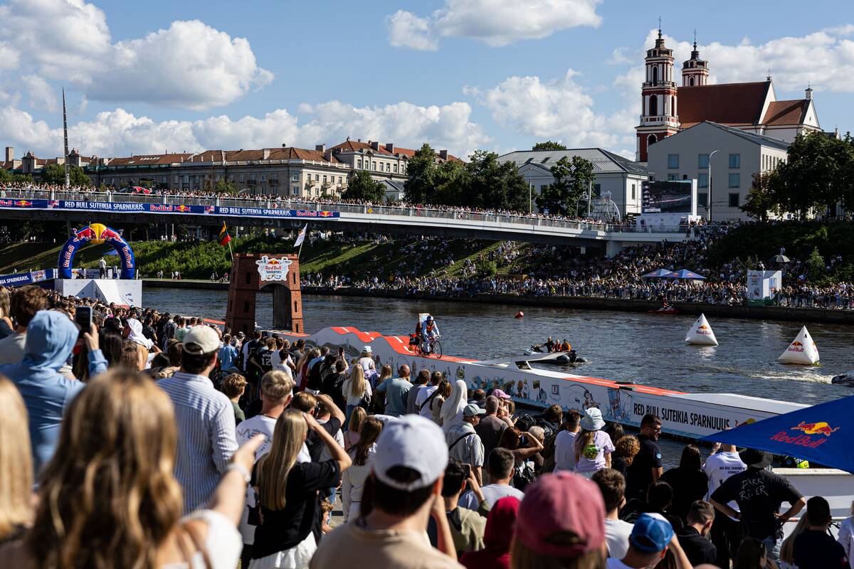 „Red Bull Tandemynės“