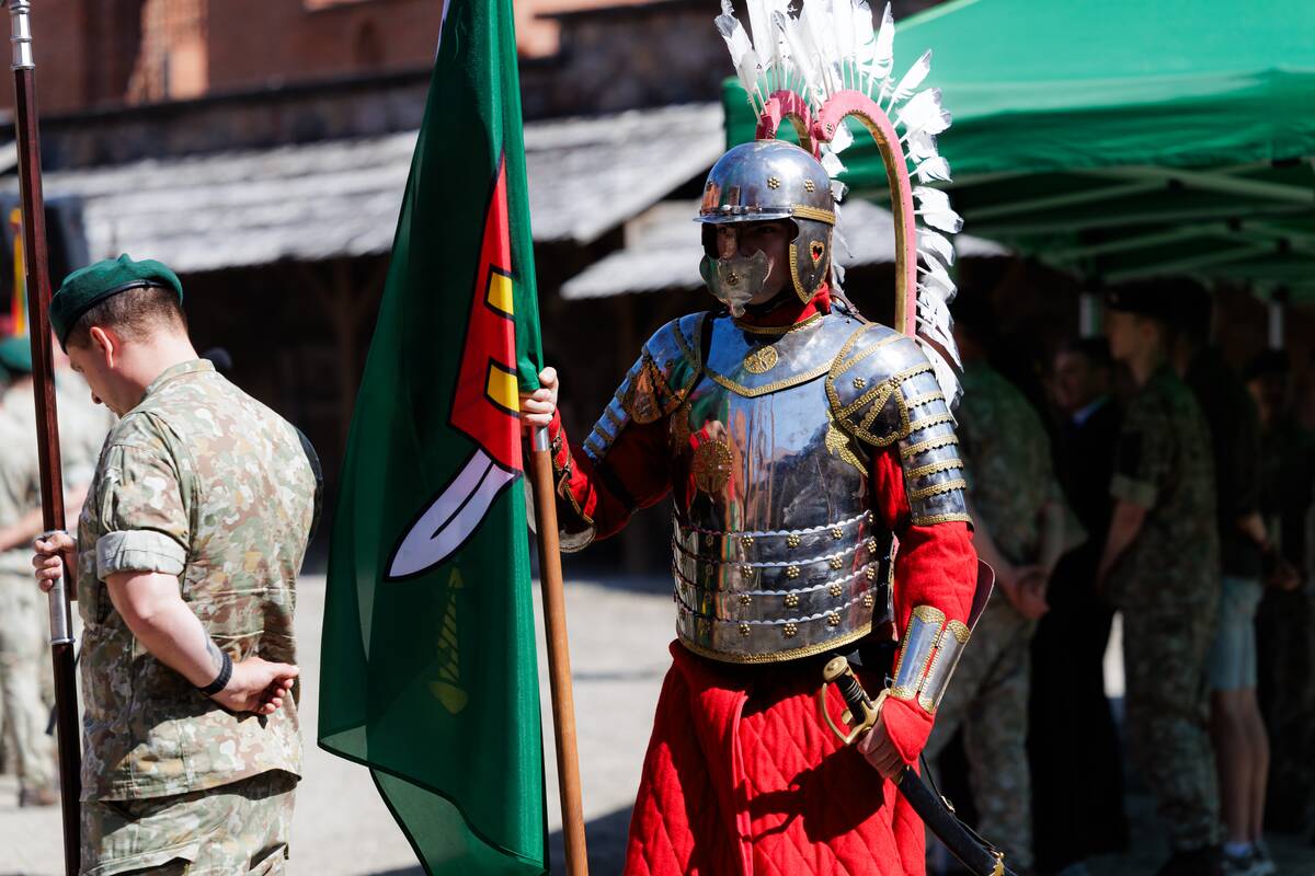 Sausumos pajėgų vėliavų žygio finišas ir Sausumos pajėgų dienos iškilminga ceremonija