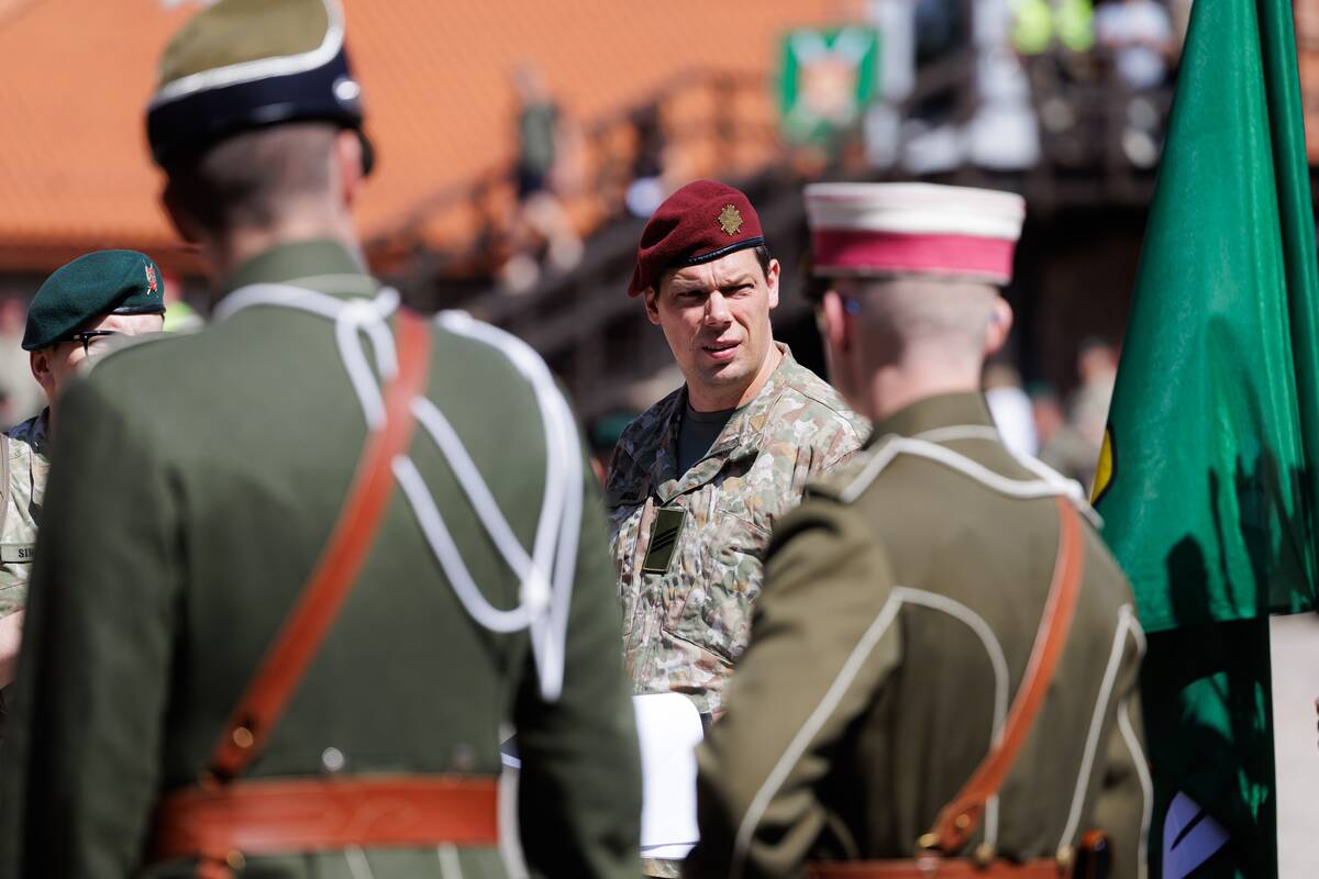 Sausumos pajėgų vėliavų žygio finišas ir Sausumos pajėgų dienos iškilminga ceremonija