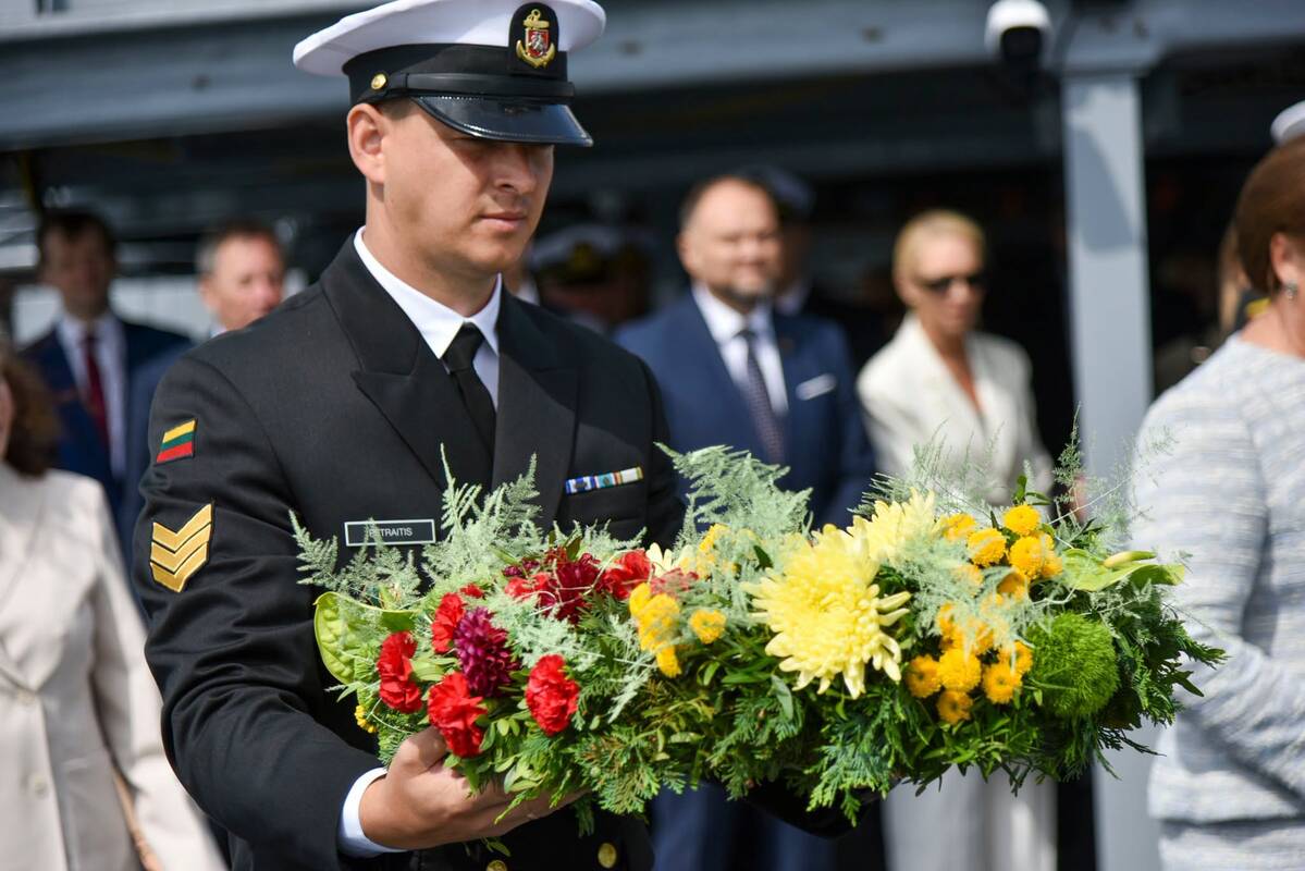 Žuvusiųjų jūrose pagerbimas Baltijos jūroje