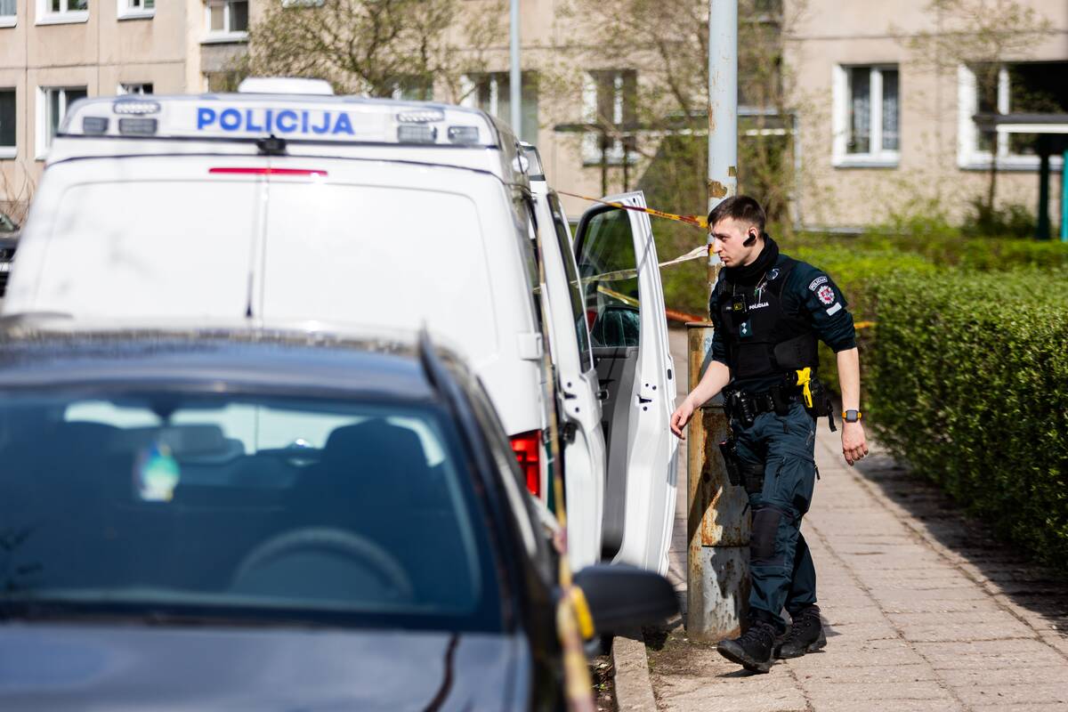 
<span>Į paauglių konfliktą namuose teko įsikišti policijai</span>
