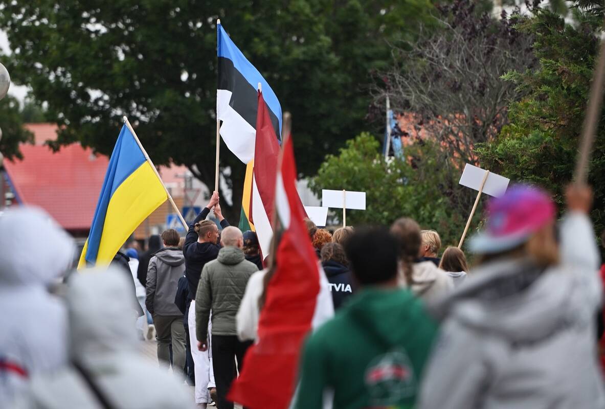 Prasidėjo Europos 420 ir 470 jachtų klasių jaunimo čempionatas